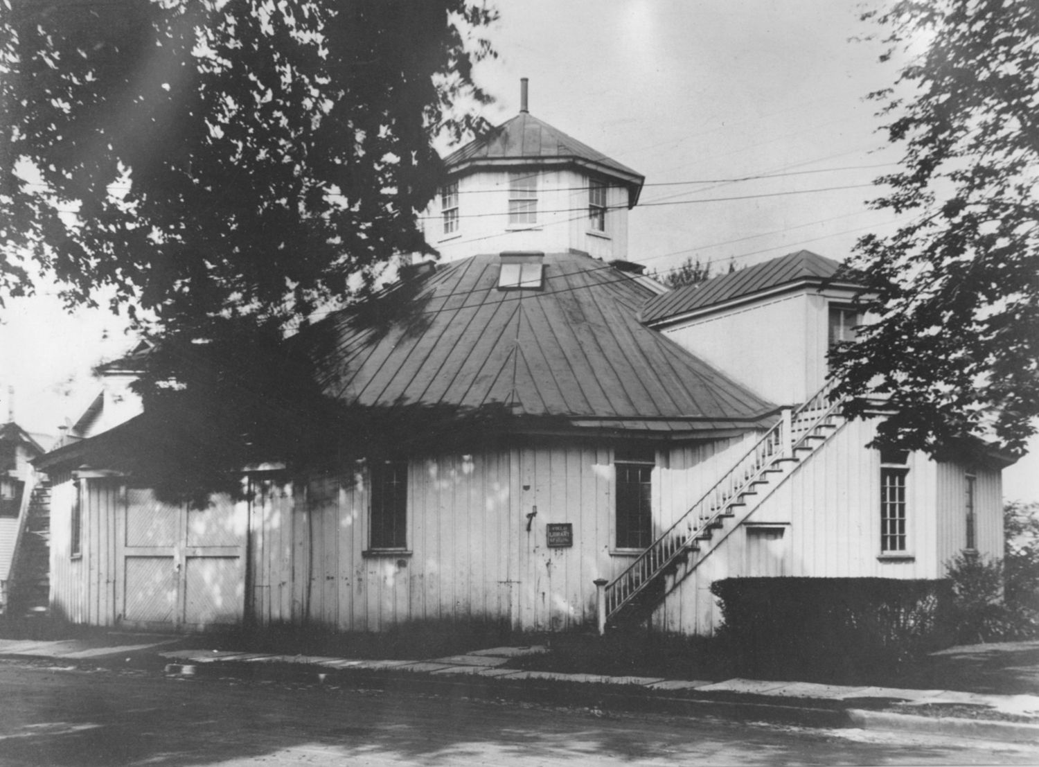 Round House